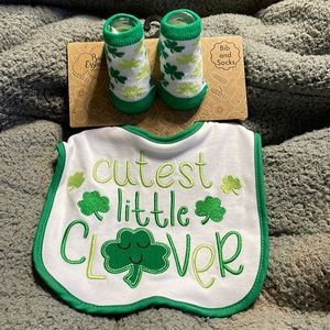 Baby essentials bib and socks set